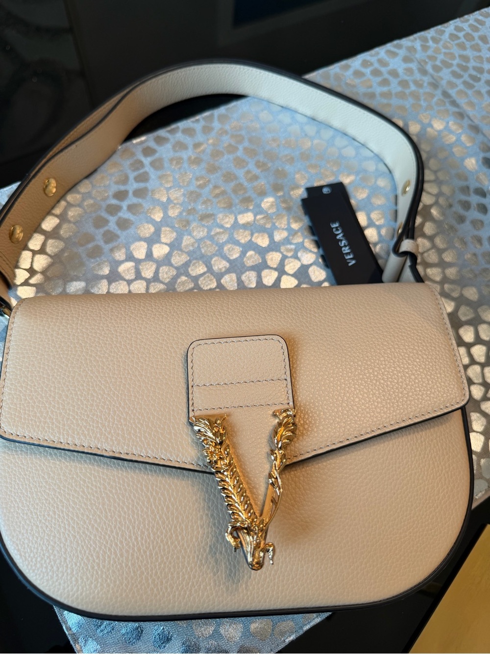 Versace Virtus Leather Shoulder/Crossbody Bag with Gold Chain V Accent - Picture 10 of 10